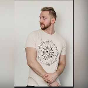 Awake brand Day and Night Tee Men’s size Med. Could be unisex Great condition